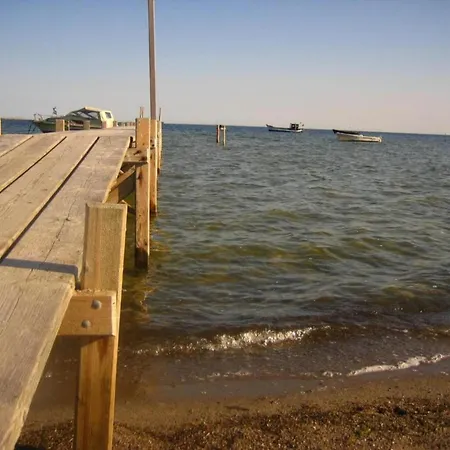 Modern Houseboat For 4 Guests